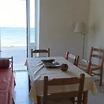 Nanas House